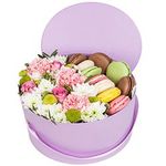 Цветы и макаруны