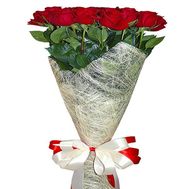 15 імпортних червоних троянд