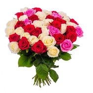 Букет із 35 різнокольорових троянд