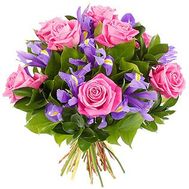 Букет із рожевих троянд і ірисів