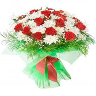 Червоні троянди і білі хризантеми