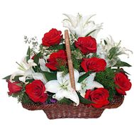 Кошик з троянд і лілій