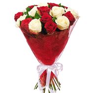 Букет із 17 червоних і білих троянд