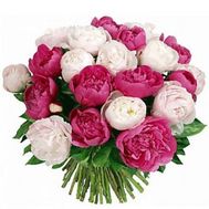 Букет 19 білих та рожевих півоній