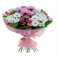 Букет із хризантем і кущових троянд