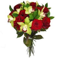 Елегантний букет з орхідеями і розами