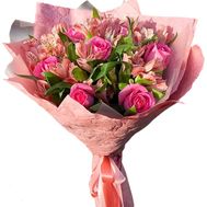Букет з рожевих квітів