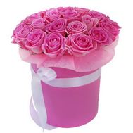 Композиція з троянд у коробці