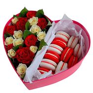 Червоні і білі троянди з макарунами в коробці