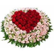 Кошик з 131 троянди