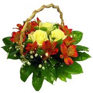 Маленький кошик квітів