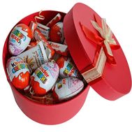 Коробка з солодощами Kinder
