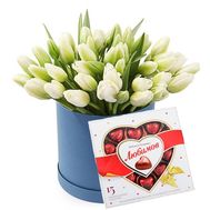 45 білих тюльпанів у коробці