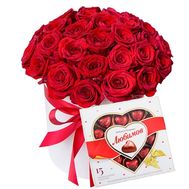 Червоні троянди в круглій коробці