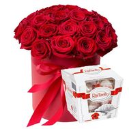 Шикарні троянди в капелюшній коробці