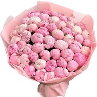 45 рожевих півоній