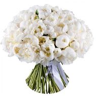 Букет із 101 білої півонії