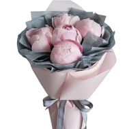 Букет із 5 півоній