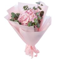 Букет рожевої гортензії з зеленню