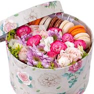 Композиція в коробці з Macarons