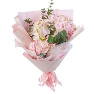 Ніжний букет рожевих гортензій