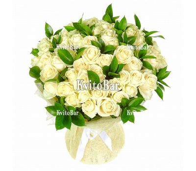 45 білих троянд