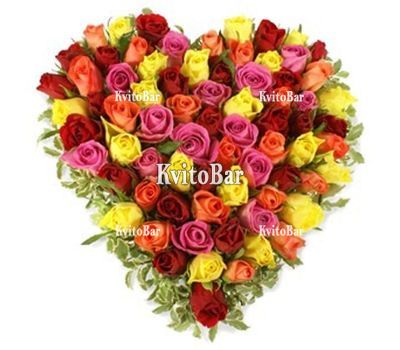 73 різнокольорові троянди