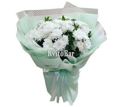9 white chrysanthemums