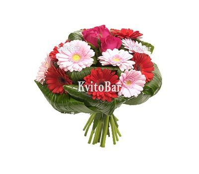 Beautiful bouquet of roses and gerberas