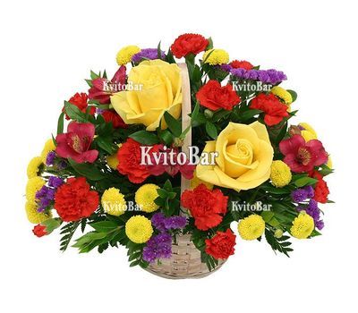 Яскравий кошик квітів