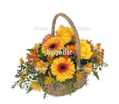 Кошик квітів з герберами