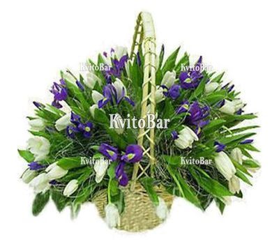 Кошик з 71 тюльпана та ірисів