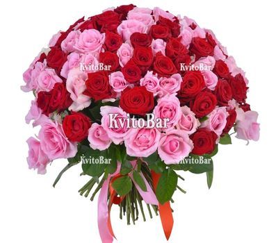 Великий букет із троянд 70 см