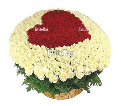 301 троянда в кошику