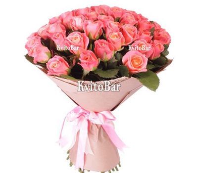 39 персикових троянд