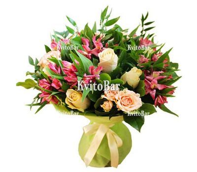Букет із альстромерій і троянд