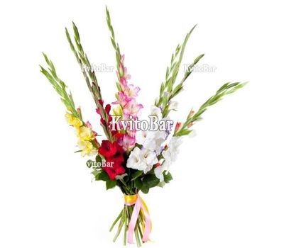 Букет із різнокольорових гладіолусів