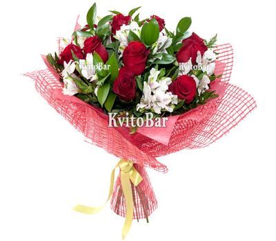 Букет із троянд і альстромерій