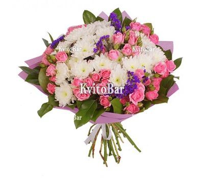 Букет із кущових троянд і білих хризантем