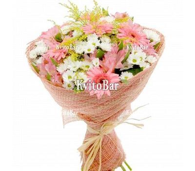 Букет квітів з хризантем і гербер
