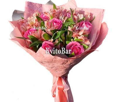Букет з рожевих квітів