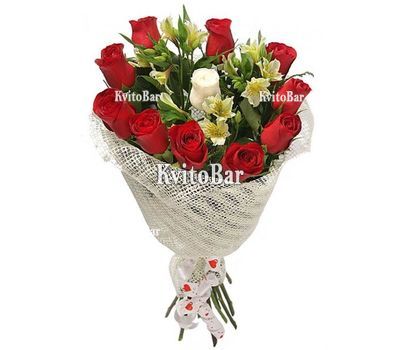 Букет троянд і альстромерій