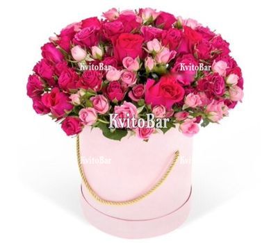 Букет троянд в коробці