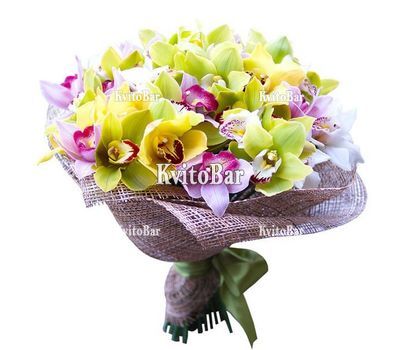 Чарівний букет із орхідей