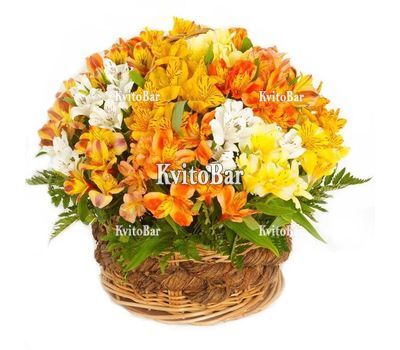 Корзинка альстромерий
