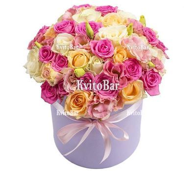 Ніжні троянди в коробці