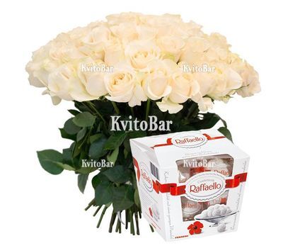 Ніжний букет білих троянд