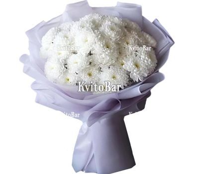 11 білих хризантем