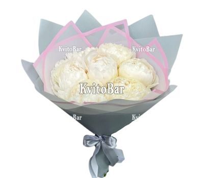 9 білих півоній