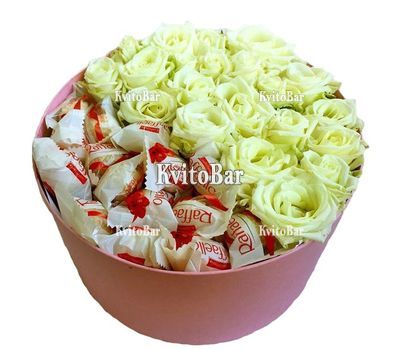 Білі троянди і Raffaello